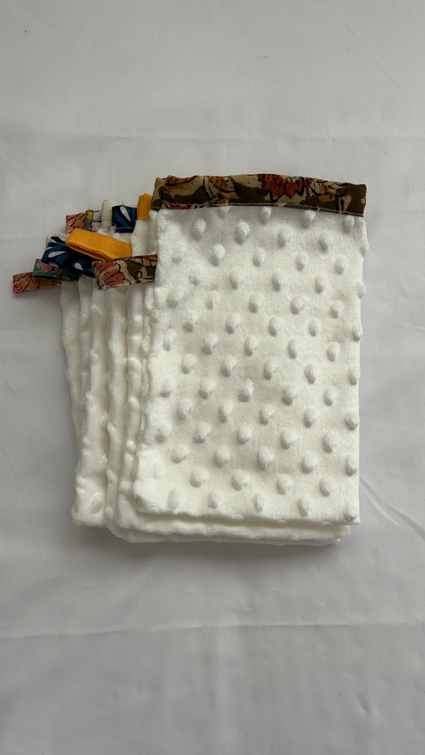 Eco friendly Magic-Reusable Makeup Removing Wipes