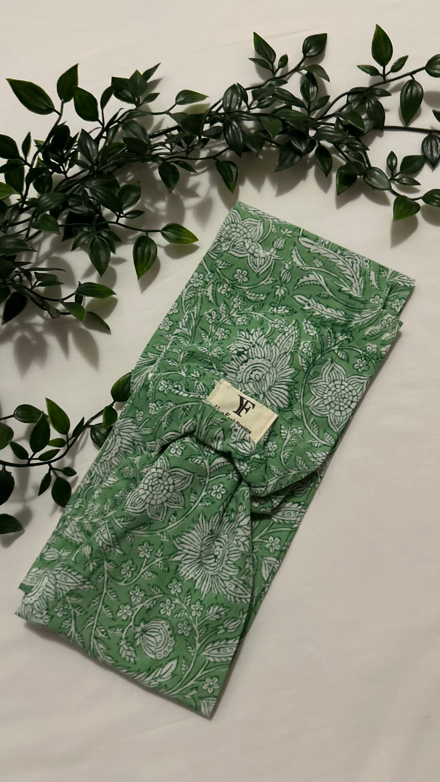 Yoga mat strap with pocket